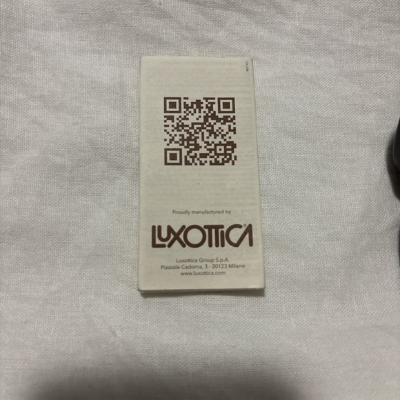 Coach Sunglasses - Picture 4 of 4